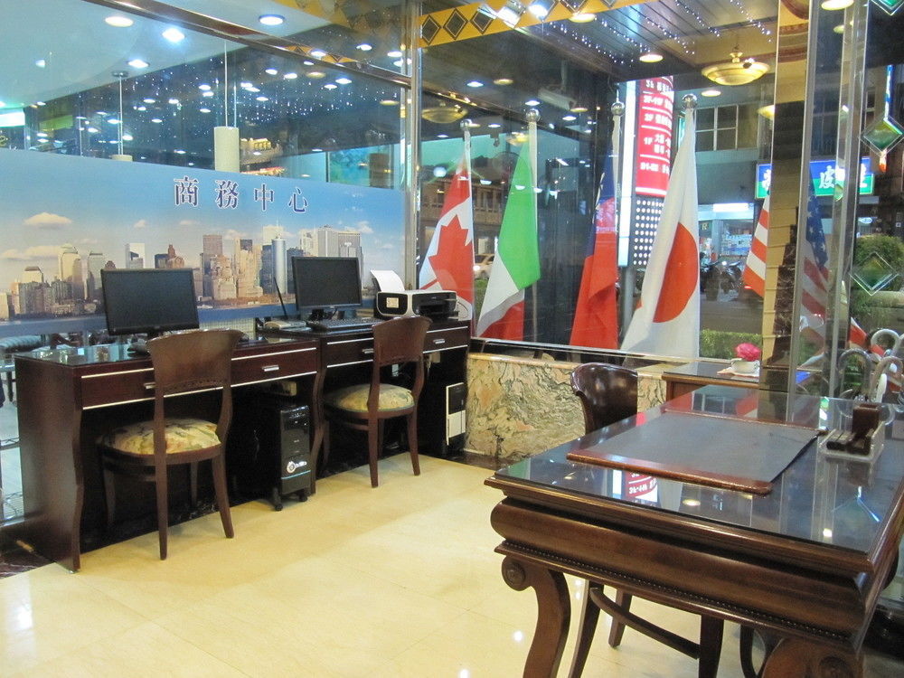 Sunrise Hotel Tainan Bagian luar foto